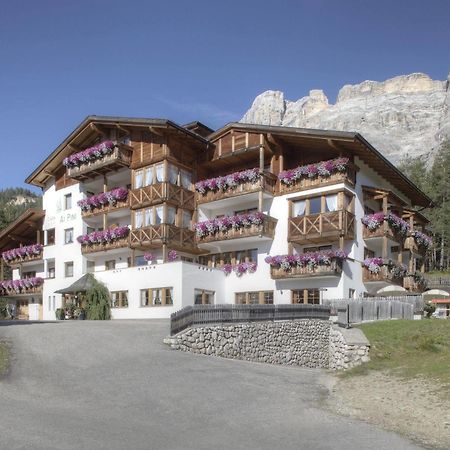 Hotel Ciasa Ai Pini San Cassiano  Exteriér fotografie