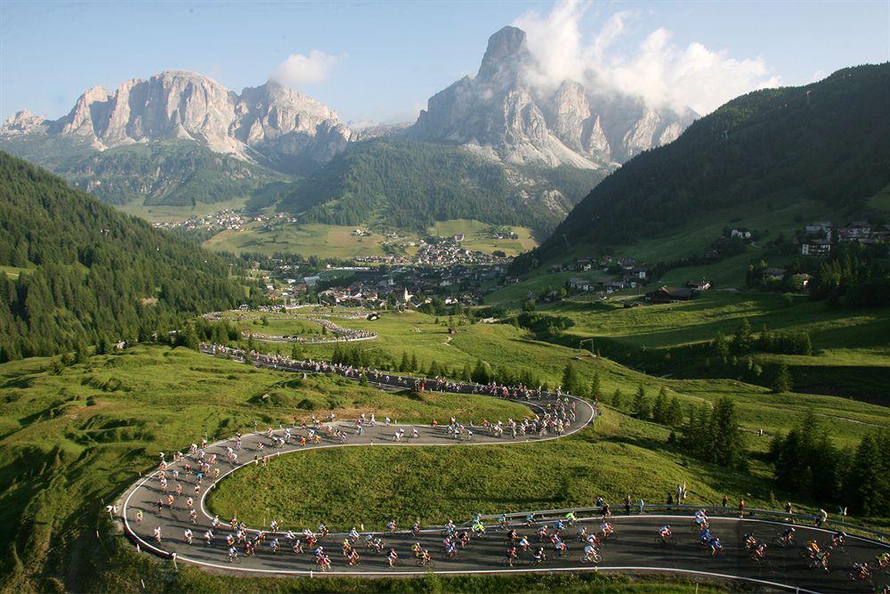 Hotel Ciasa Ai Pini San Cassiano  Exteriér fotografie