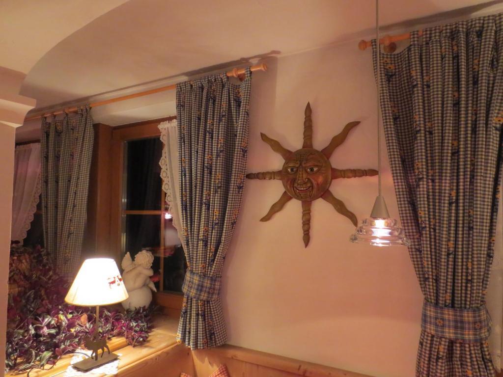 Hotel Ciasa Ai Pini San Cassiano  Exteriér fotografie